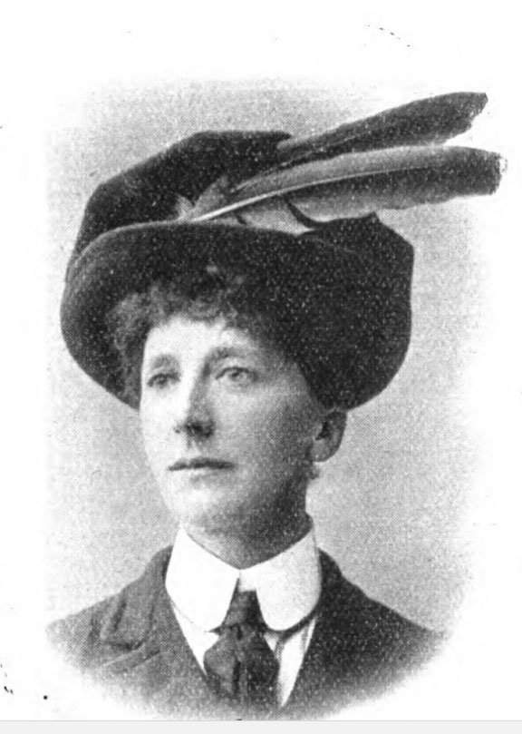 Gillian Anderson 1909