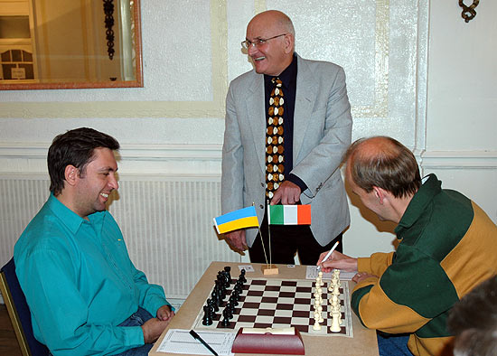 Michail Brodsky and Andrew Smith enjoy a joke with Eddie